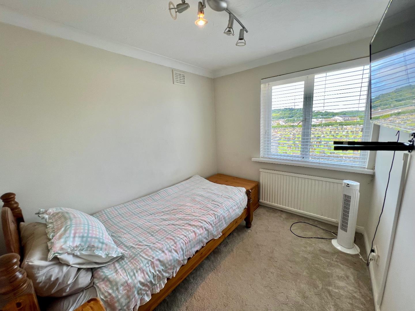 Vale View, Sarn, Bridgend County Borough, CF32 9RY
